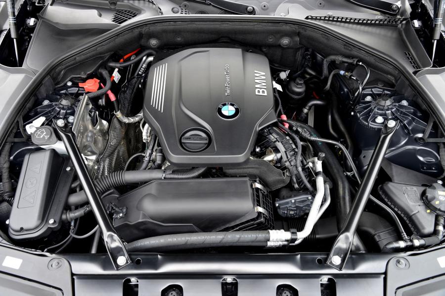  BMW 518d 2014 года  (фото 44 из 48)